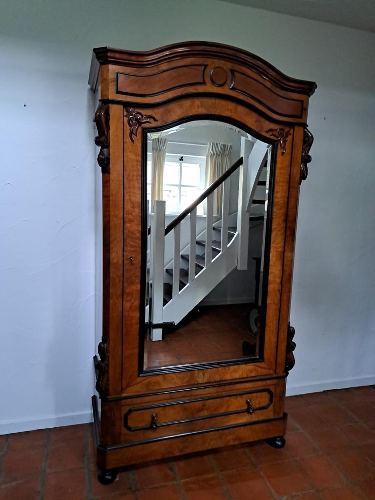 Stijlvolle spiegelkast / vestiairekast massief hout, Enlèvement