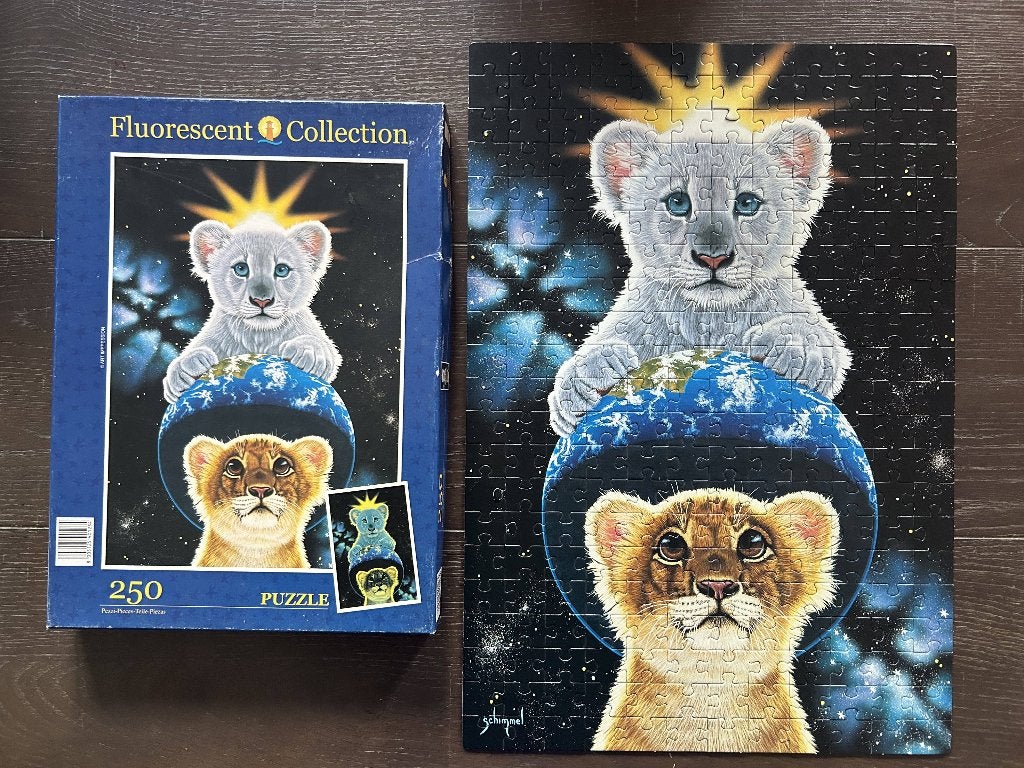 Puzzel leeuw welpjes fluorescent 250 stuks, Kinderen en Baby's, Speelgoed | Kinderpuzzels, Ophalen of Verzenden, Meer dan 50 stukjes