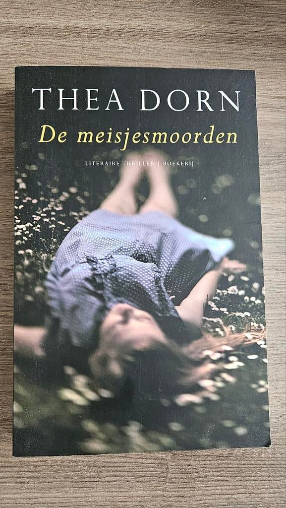 Thea Dorn - De meisjesmoorden, Ophalen, Thea Dorn