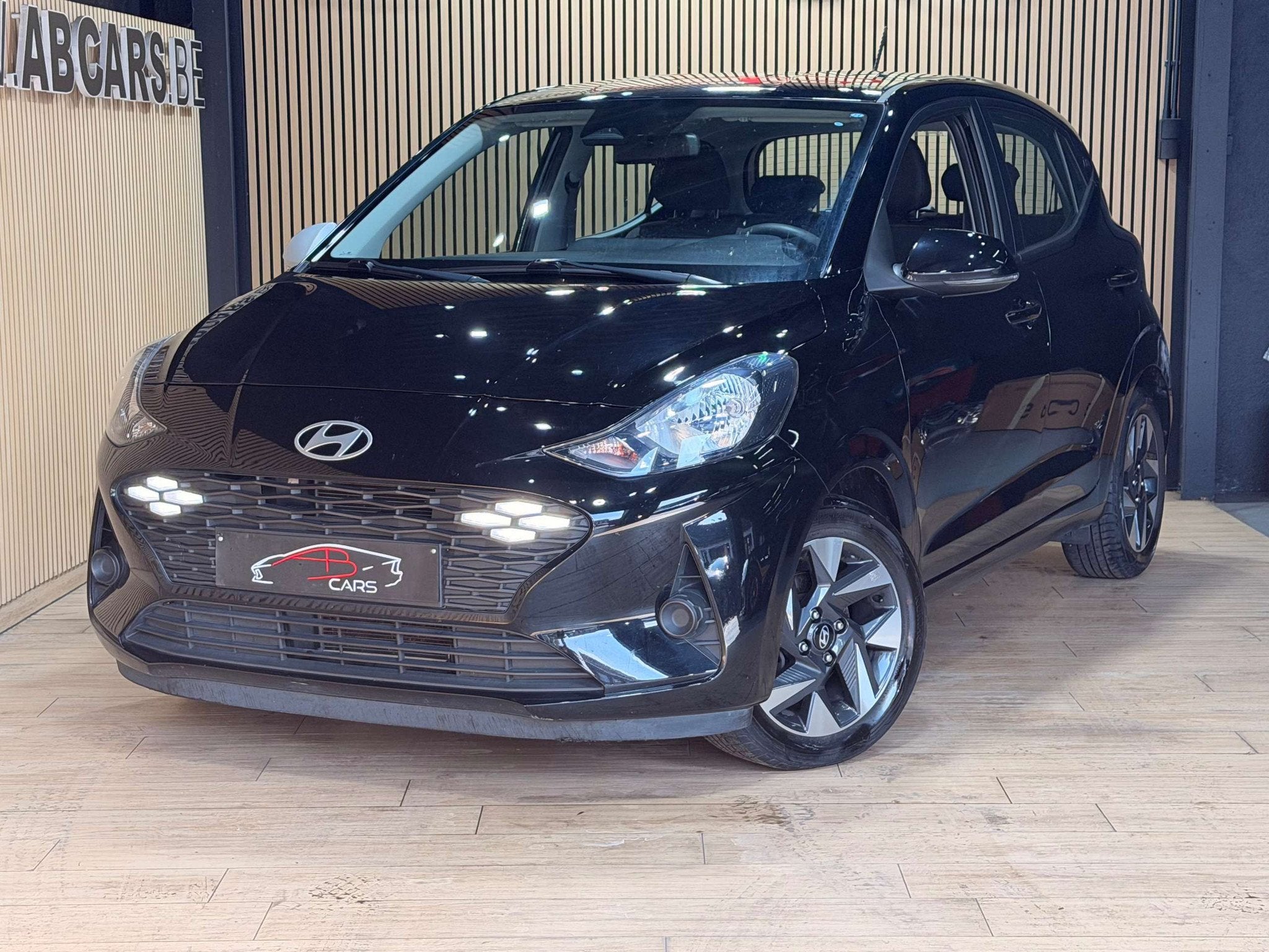 Hyundai i10 1.0i * SPORT * GARANTIE 12 MOIS * 1ER PROPRIETAI, 116 g/km, Achat, 998 cm³, Euro 6