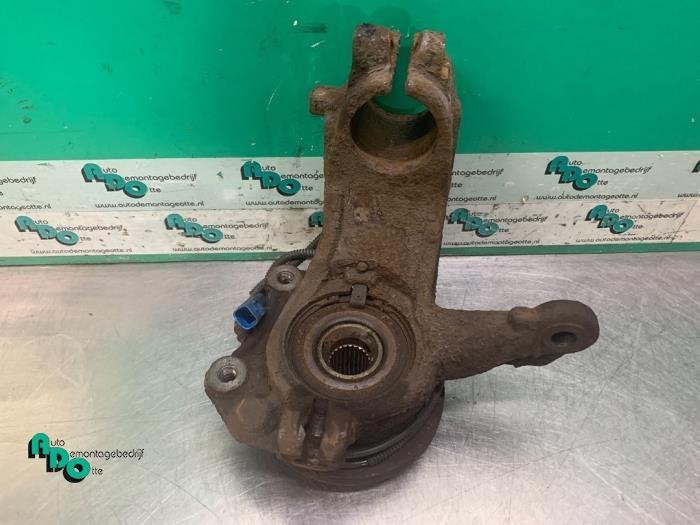 Fusee rechts-voor van een Peugeot 207 (207 06-), Gebruikt, -, -, Ophalen of Verzenden