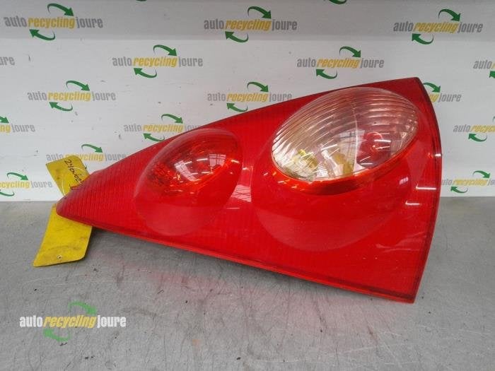 Achterlicht links van een Peugeot 107, Gebruikt, -, -, -