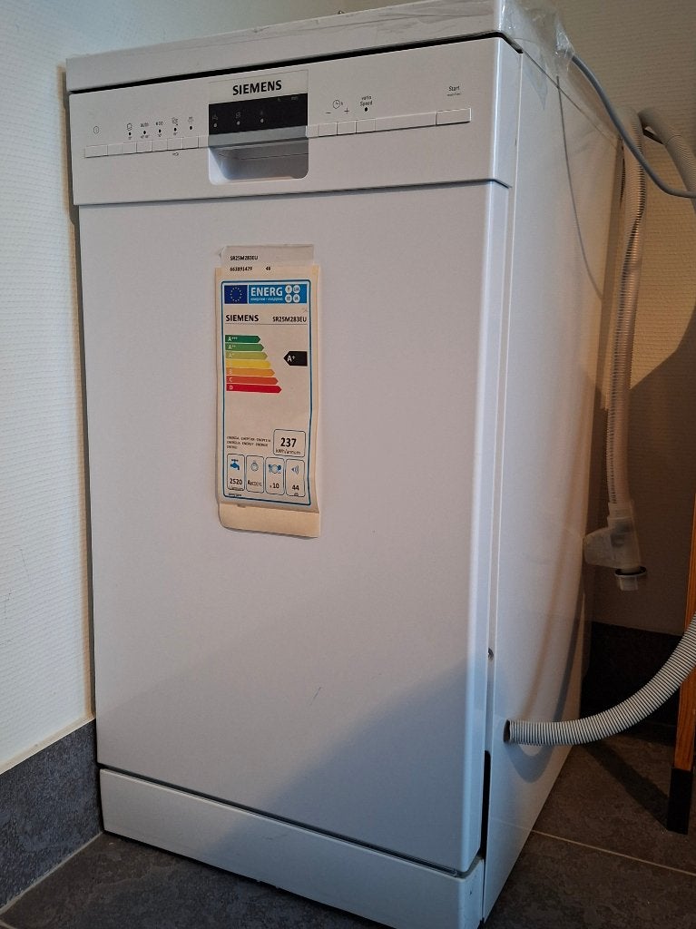 Lave-vaisselle Siemens 45 cm, Neuf, Classe énergétique A ou plus économe, 85 à 90 cm, Moins de 10 litres