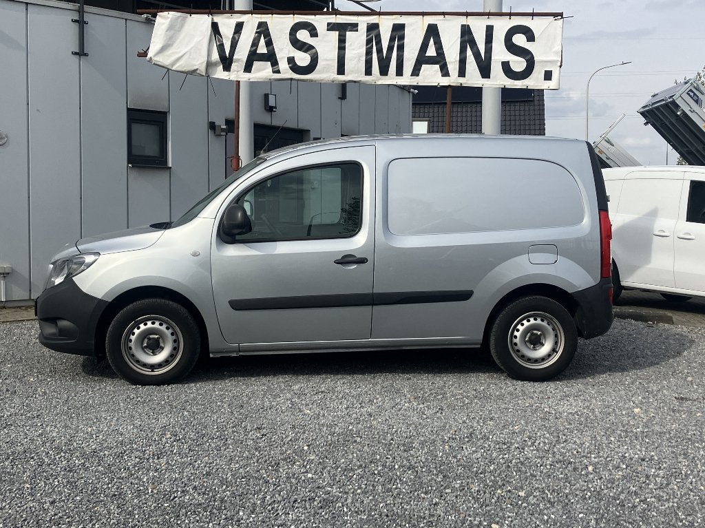 Mercedes-Benz Citan 109 CDI 11900€ + BTW / 3 Zits / Trekhaak, Auto's, Voorwielaandrijving, Stof, 4 cilinders, 700 kg
