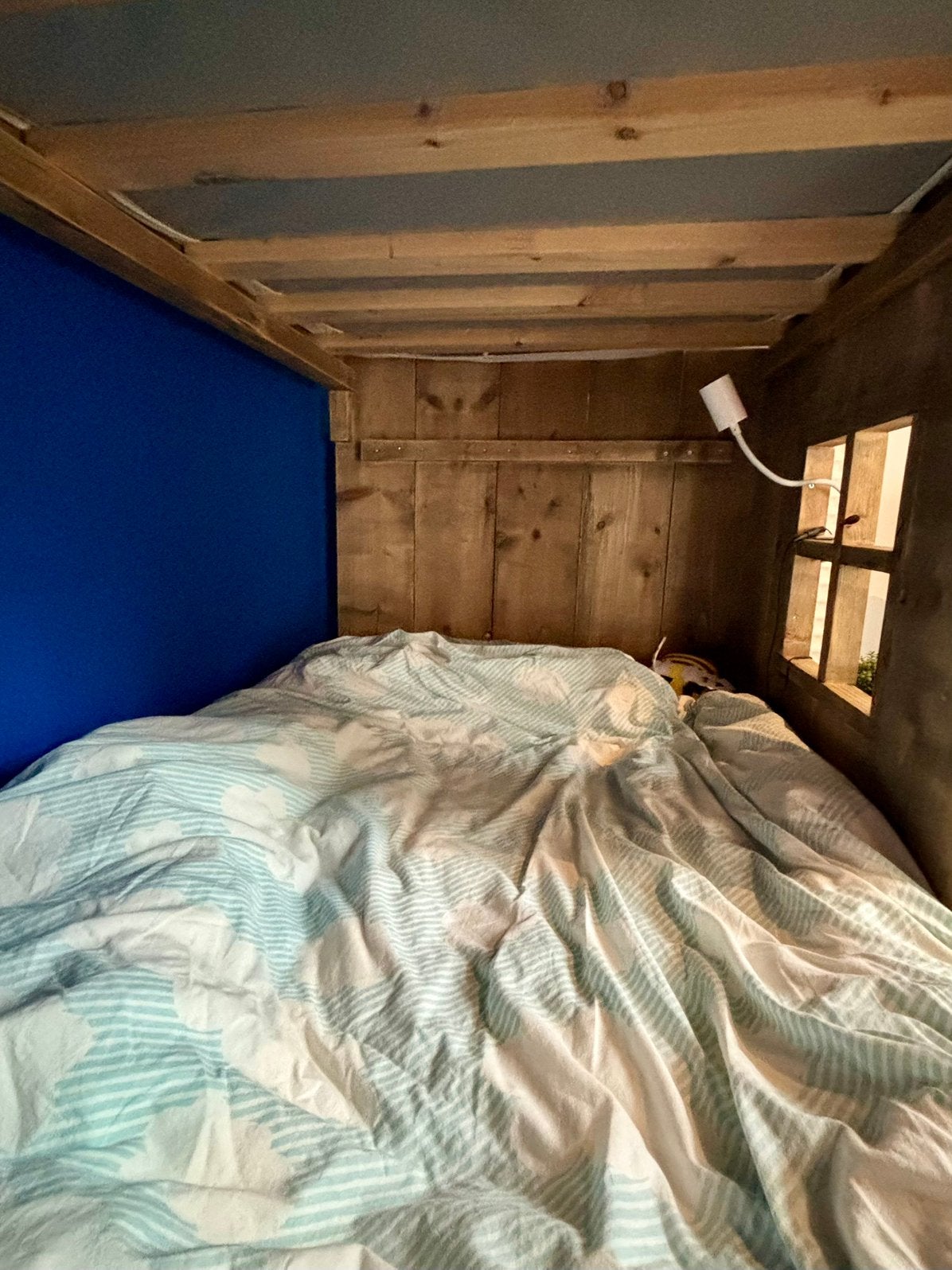 Chalet avec échafaudage et lits superposés en bois, Enlèvement, Comme neuf, Lits superposés