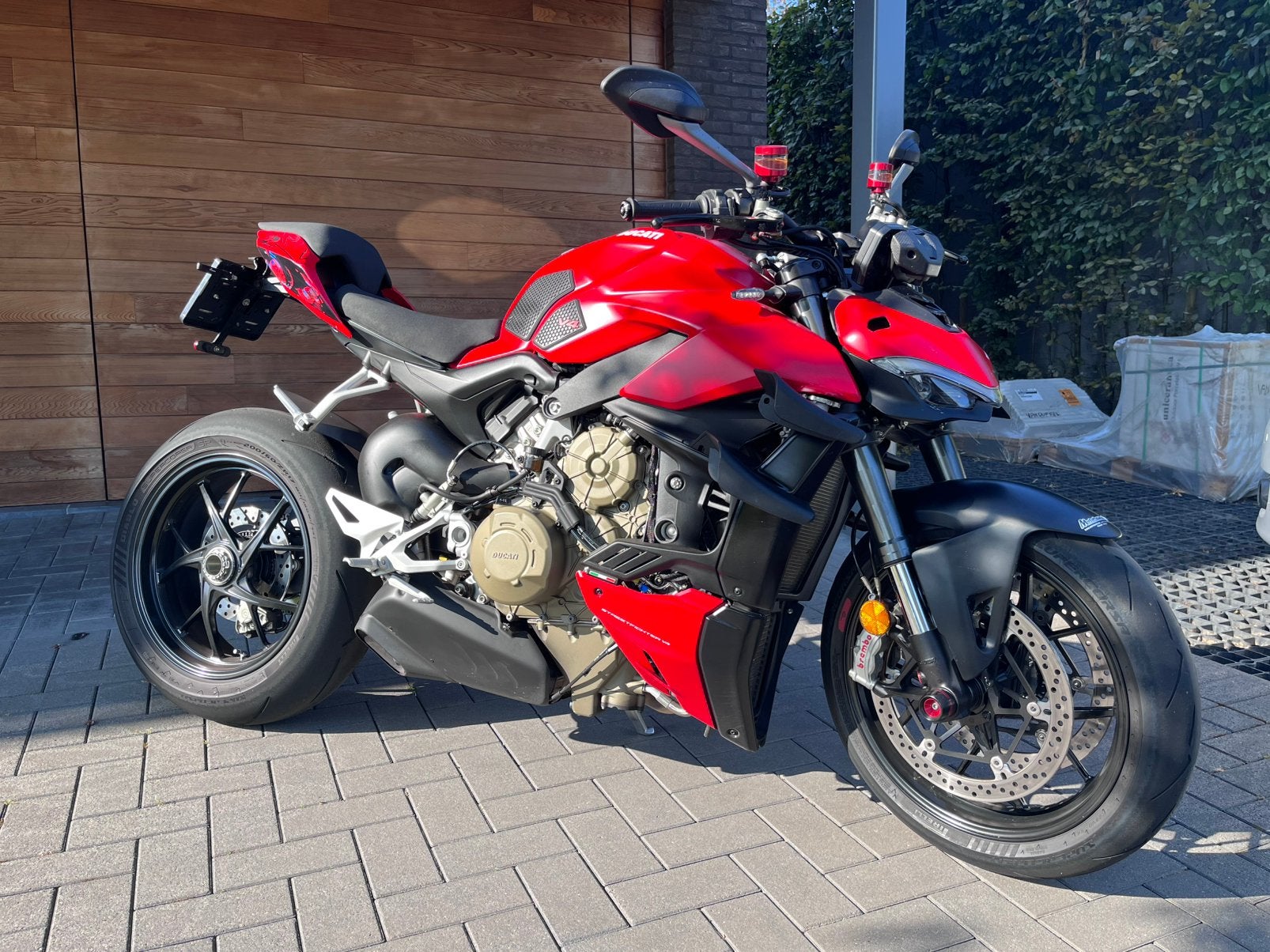 Te koop Ducati Streetfichter V4, Plus de 35 kW, Particulier, 4 cylindres, Manuelle