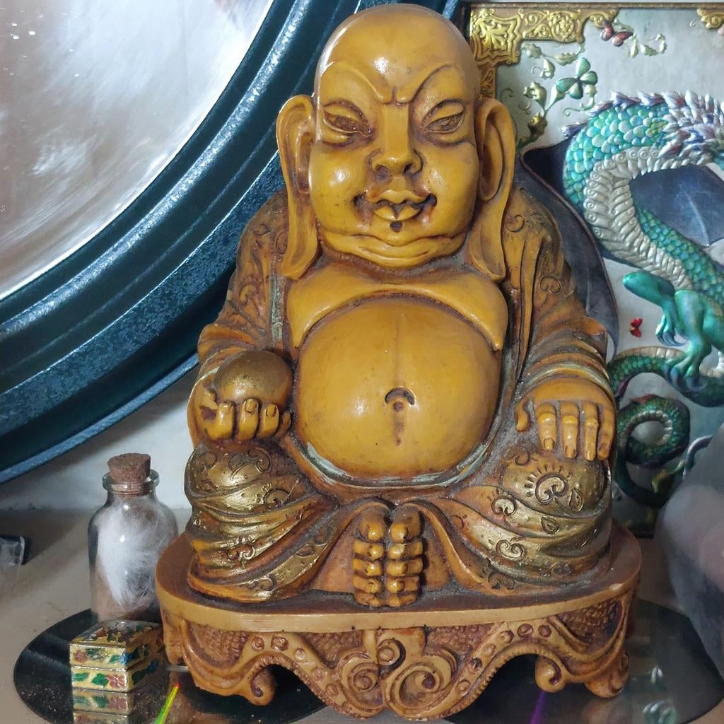 Buddha in zeer zware materie. Hoogte 23 cm/ Breedte 16 cm, Ophalen