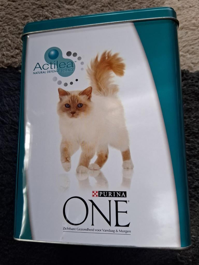 Purina one blikken doos poezeneten, Enlèvement ou Envoi
