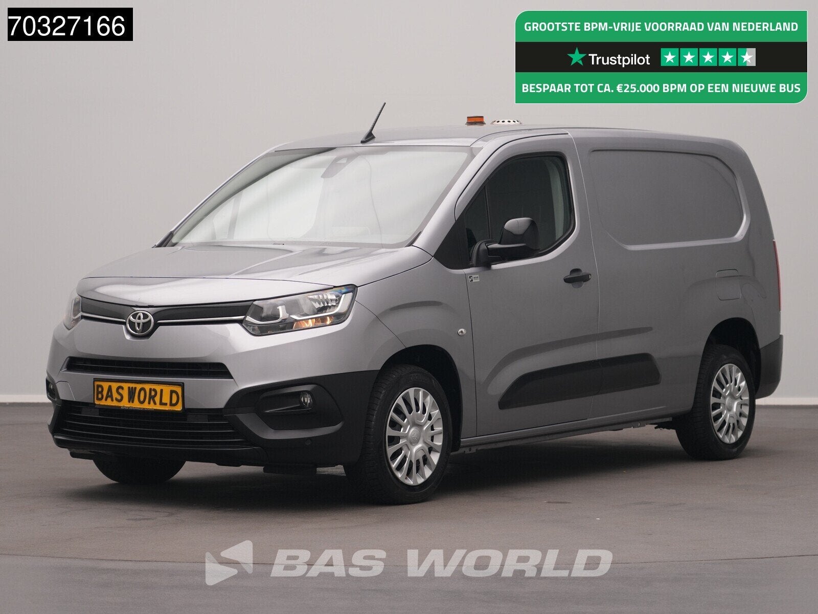 Toyota ProAce City 110PK Benzine L2H1 Navi Airco Cruise Came, Auto's, Stof, Gebruikt, 1199 cc, Handgeschakeld