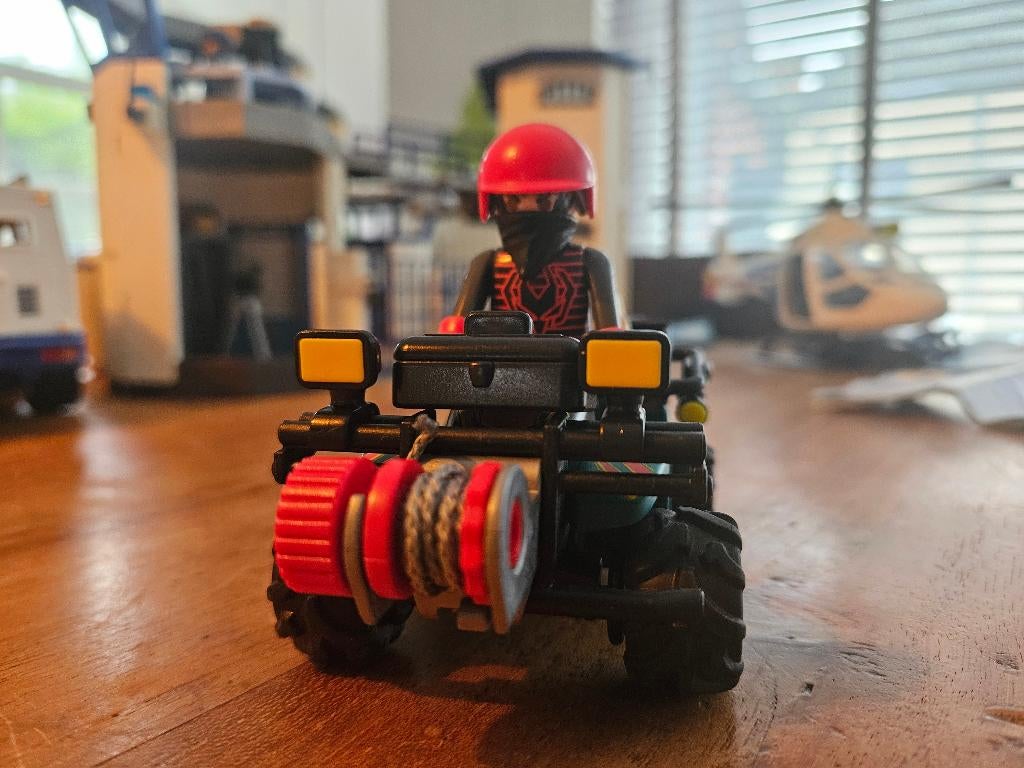 Playmobil Dief met quad 6879, Kinderen en Baby's, Speelgoed | Playmobil, Ophalen of Verzenden, Zo goed als nieuw, Complete set