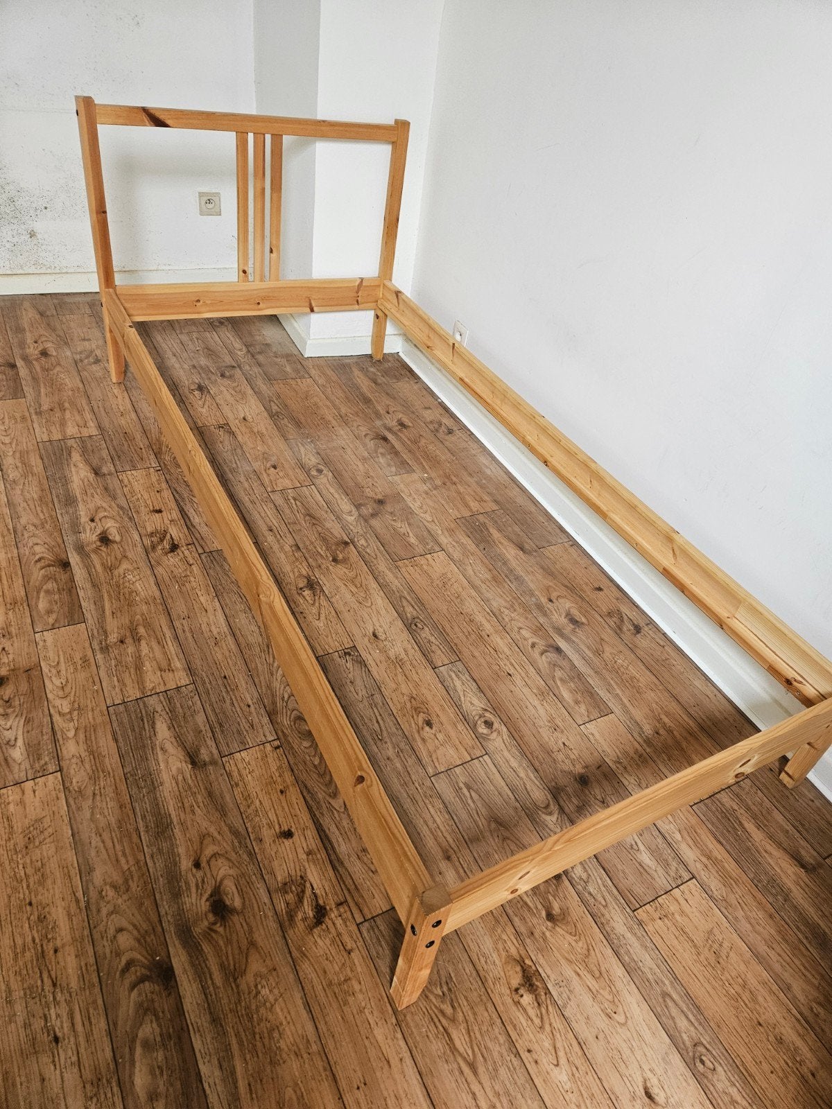 Boxspringframe voor 1 persoon, Ophalen
