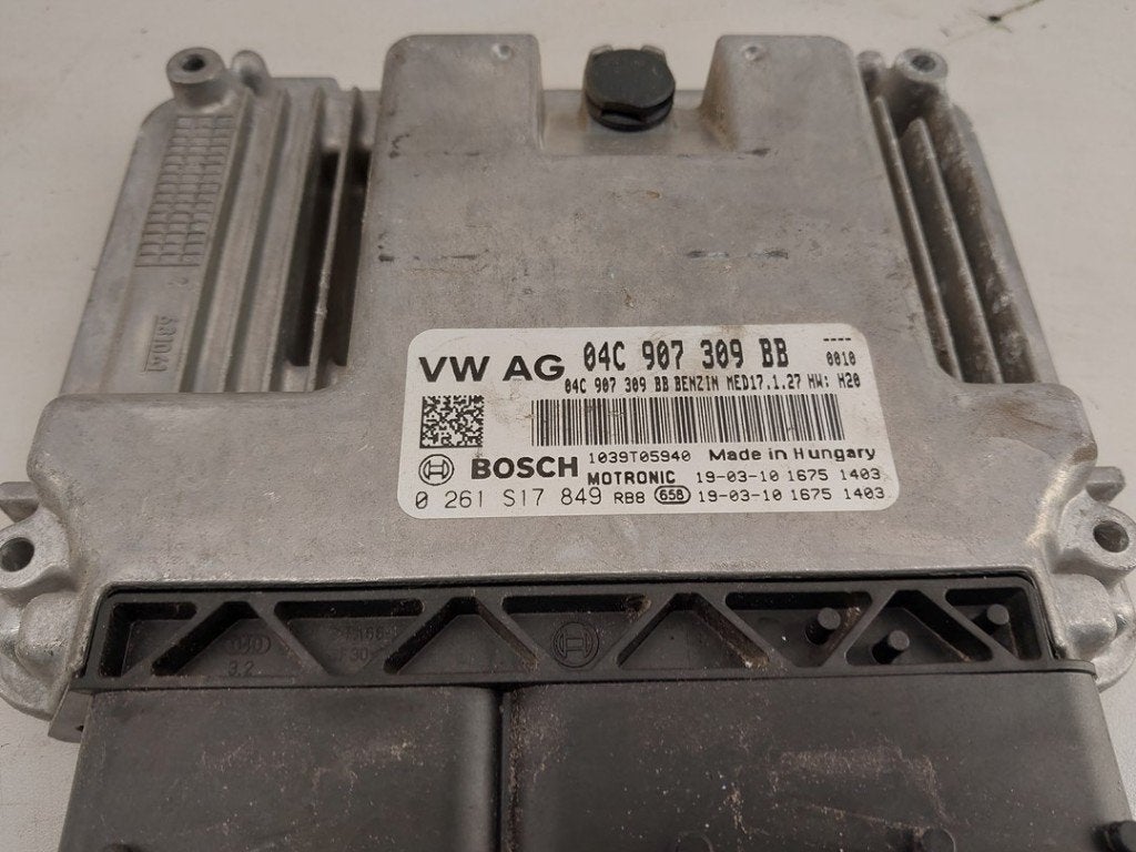COMPUTER MOTOR Volkswagen Golf VII (AUA) (01-2012/03-2021), Robert Bosch AG, Gebruikt, Volkswagen, Robert-Bosch-Allee 1
74232  Abstatt, DE