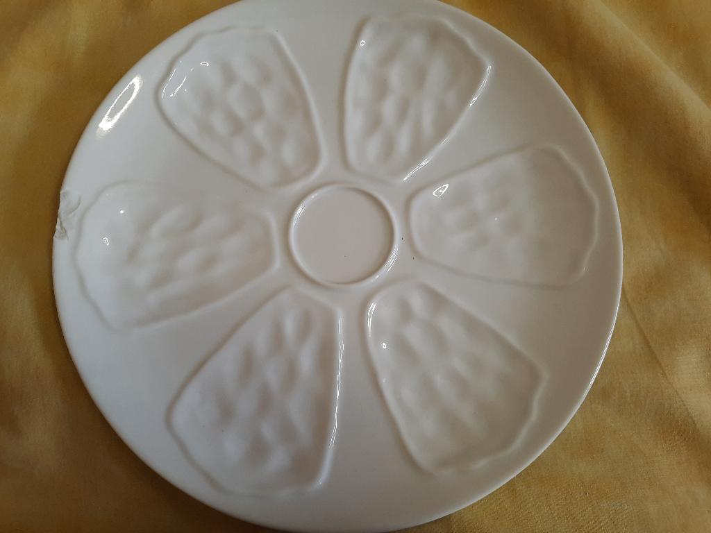 set van 5 nieuwe grote design oester borden, Huis en Inrichting, Keuken | Servies, Ophalen of Verzenden, Nieuw, Bord(en)