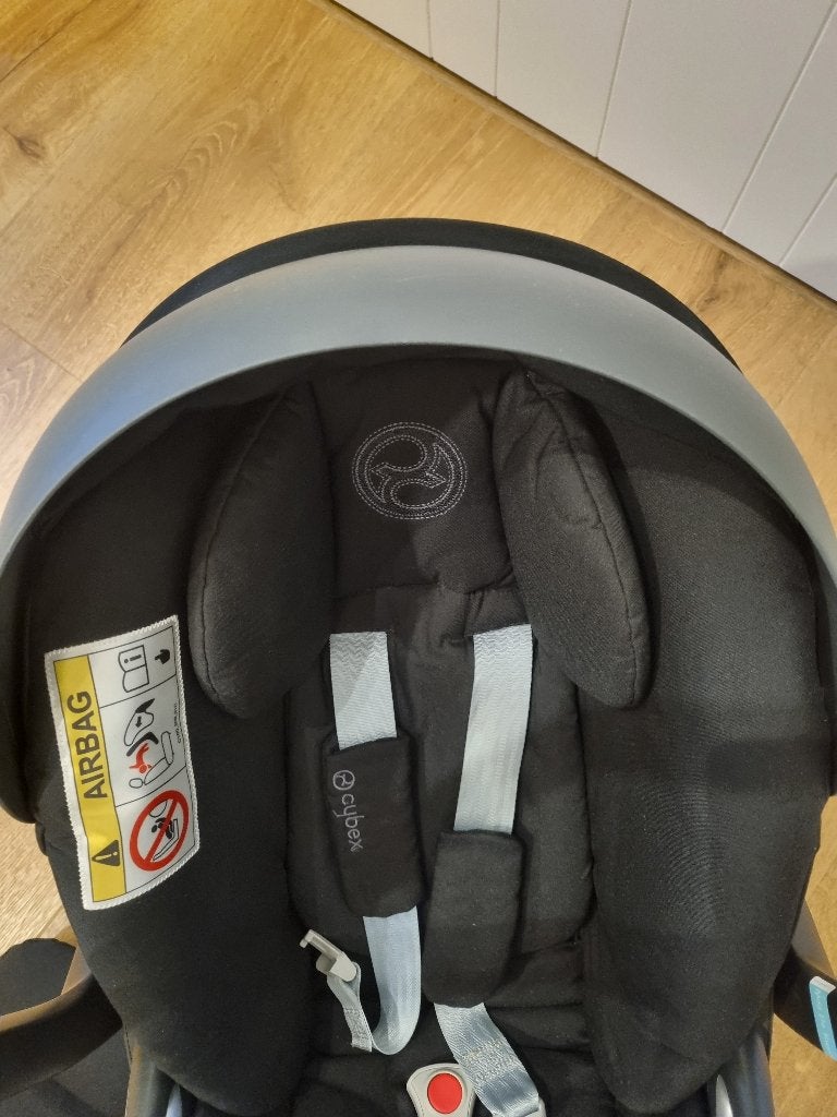Maxi cosy, draaibaar onderstel auto en accesoires, Autres marques, Comme neuf, Enlèvement, Ceinture de sécurité ou Isofix