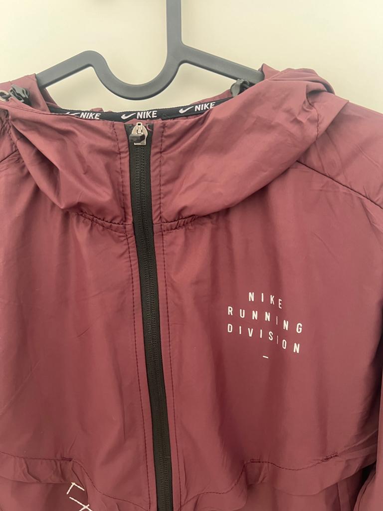 Nike Running Division maat M, Ophalen of Verzenden, Zo goed als nieuw, Maat 48/50 (M)
