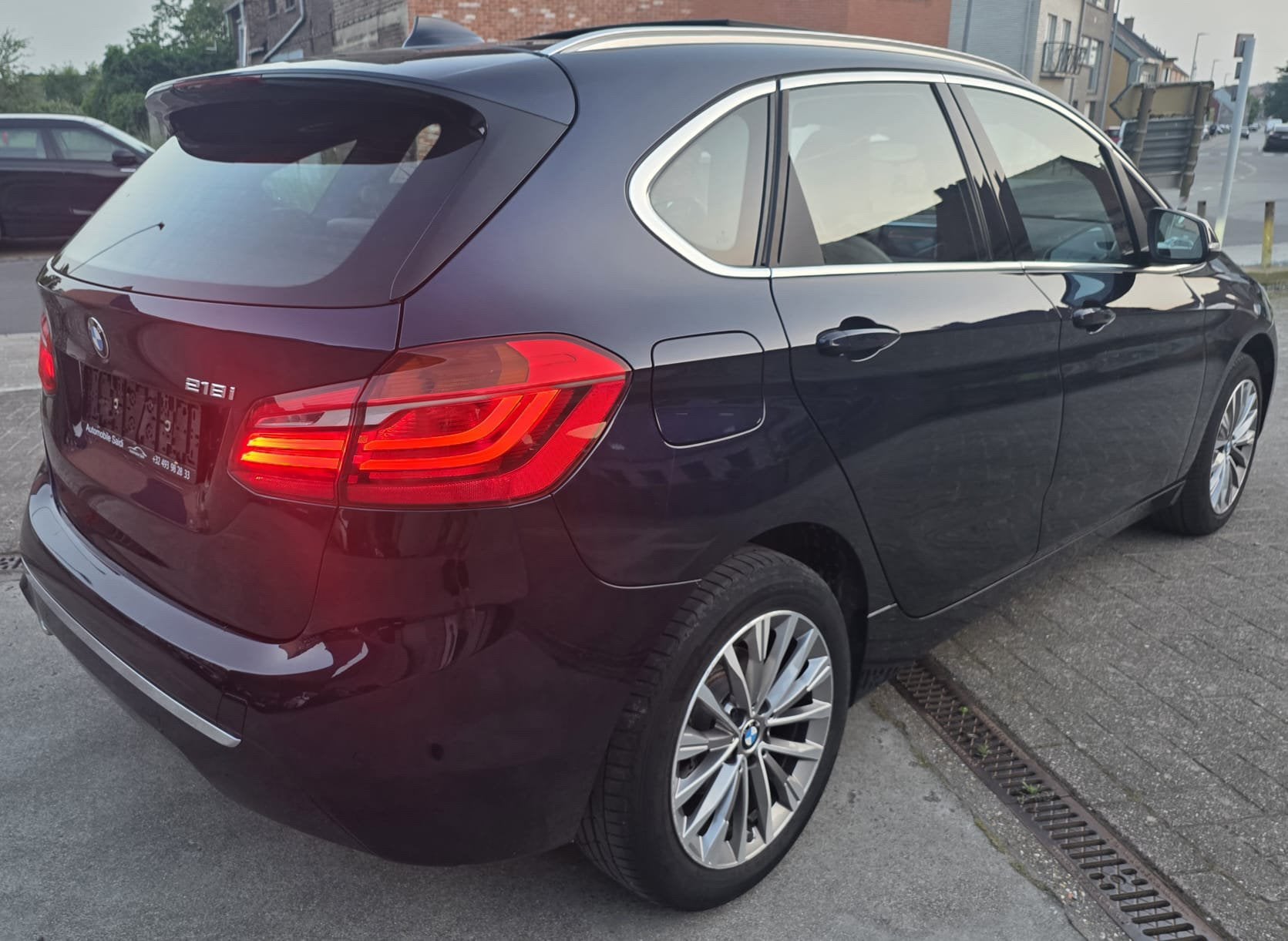 BMW 218i Active Tourer Luxury Line, Autos, Cuir, Achat, 5 portes, Berline