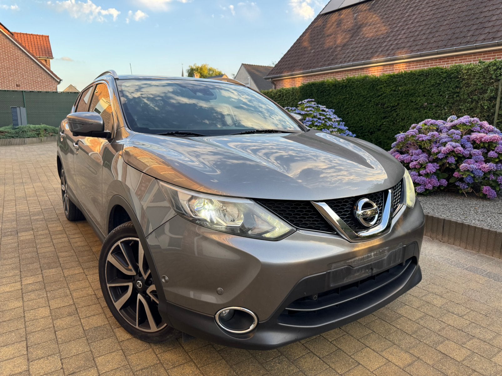 Nissan Qashqai TEKNA” 1.2 benzine /Pano dak/Camera, Auto's, Nissan, Monovolume, Leder, 5 deurs, Particulier