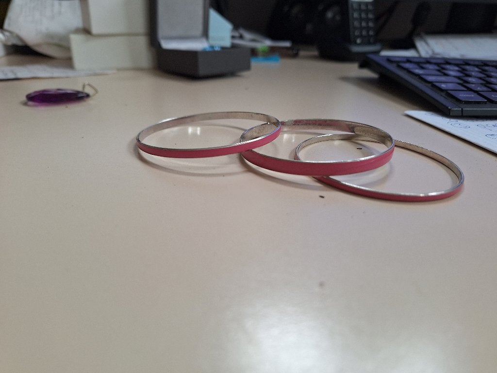 roze armbanden, Ophalen of Verzenden, Zo goed als nieuw, Roze