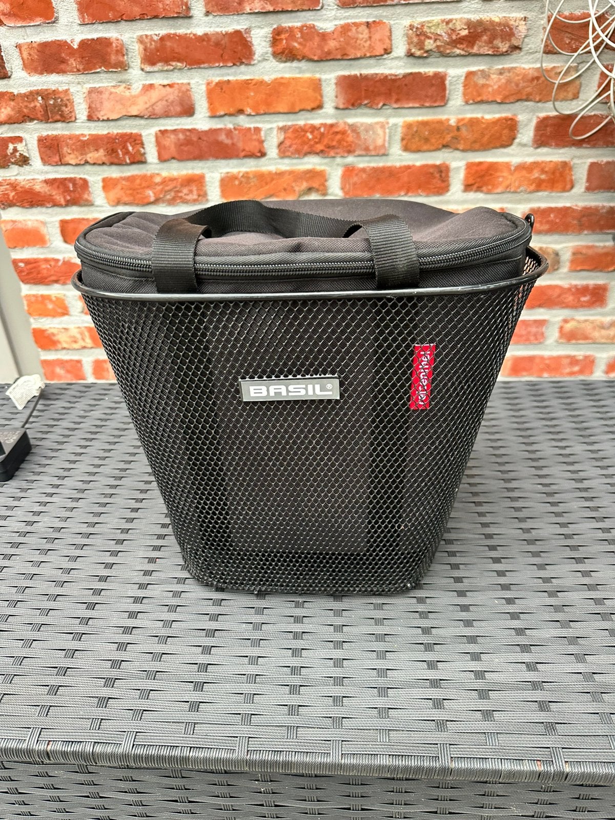 Fietsmandje met basil aansluiting en binnenmand, Ophalen, Zo goed als nieuw