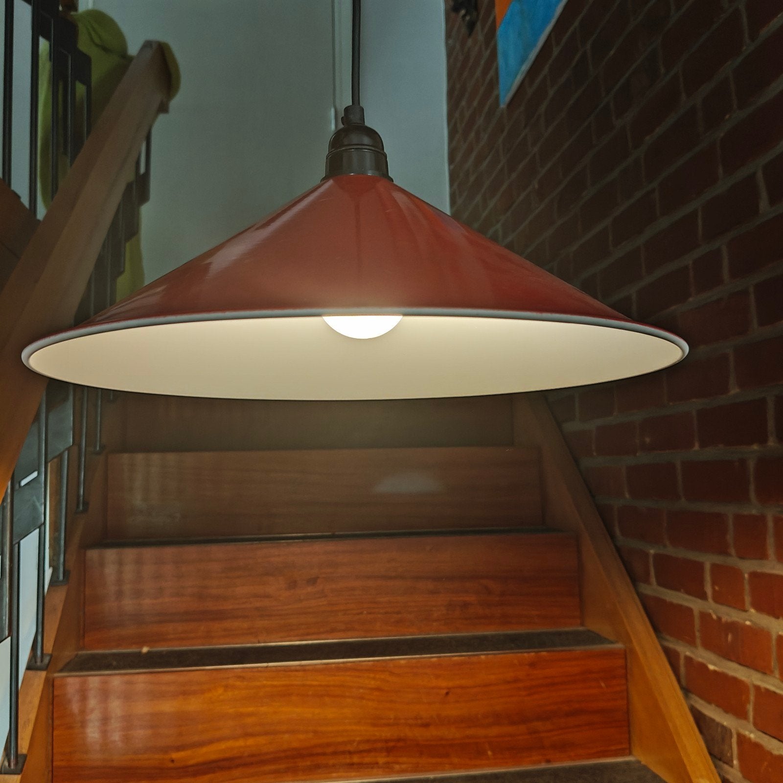 Vintage rode metalen hanglamp Ø38 cm – Scandinavische stijl, Antiek en Kunst, Ophalen