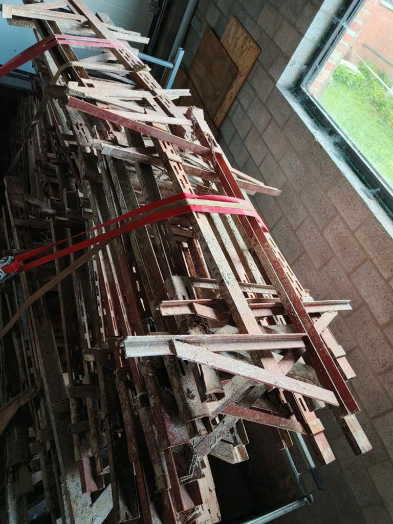 Betonklemmen te koop, Ophalen, Gebruikt