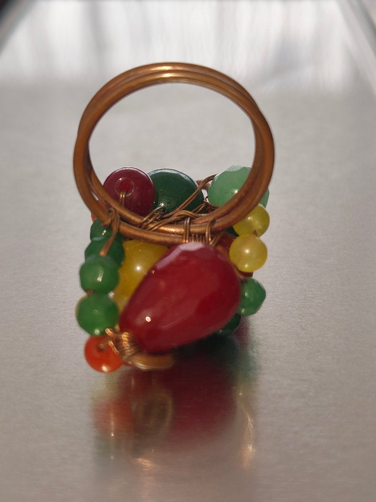 Handgemaakte ring met edelsteenkraaltjes, Handtassen en Accessoires, Ophalen, Overige kleuren, Nieuw, Met edelsteen