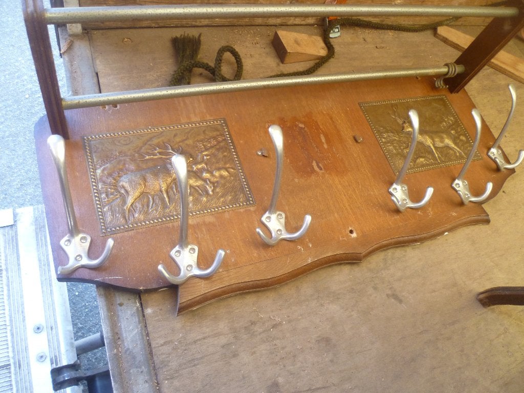 OUDE KAPSTOK MET KOPEREN  VERSIERINGS PLATEN, Antiek en Kunst, Ophalen