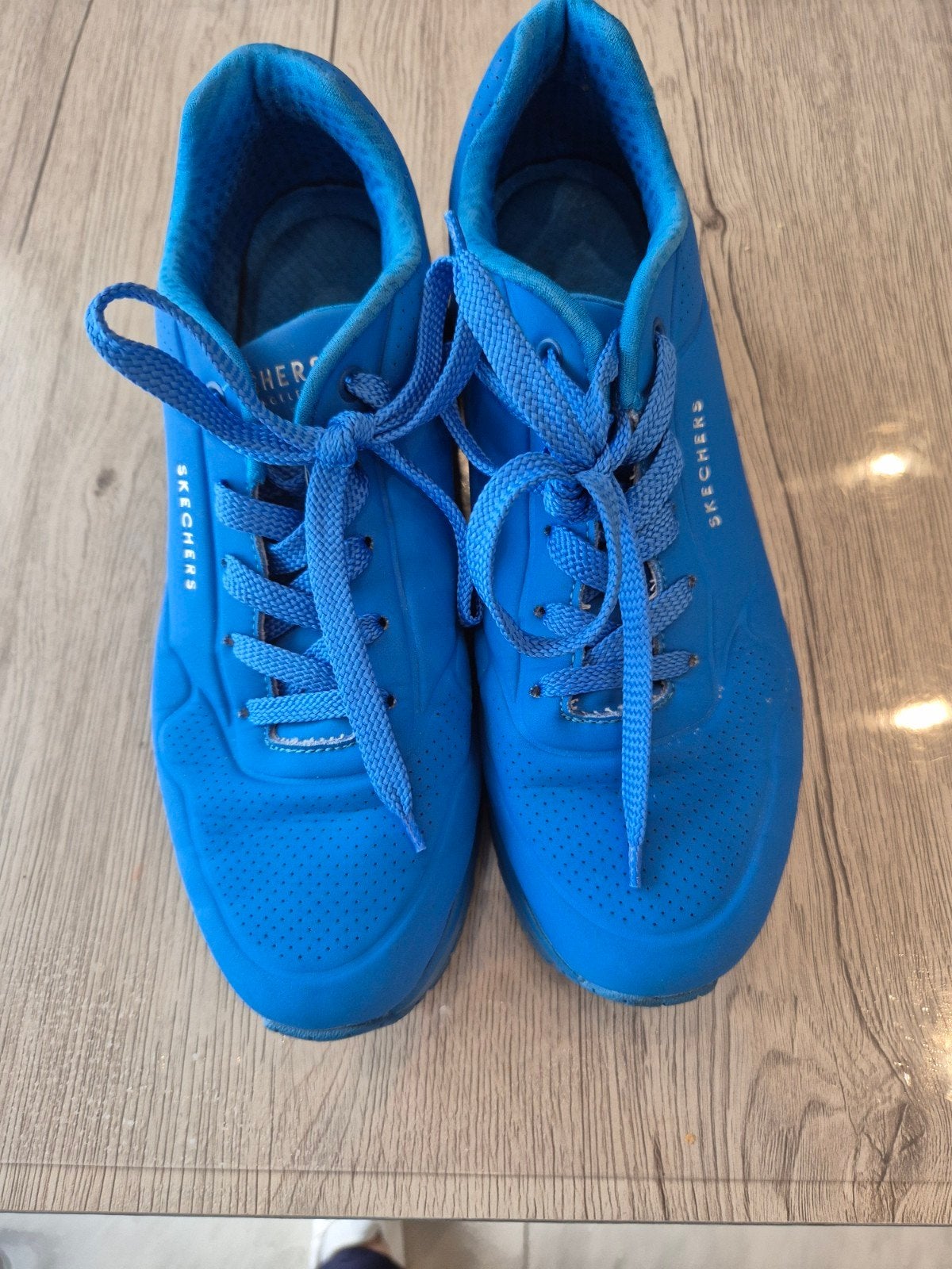 skechers uno stand on air fel blauw, Skechers, Blauw, Lage of Enkellaarzen, Ophalen of Verzenden