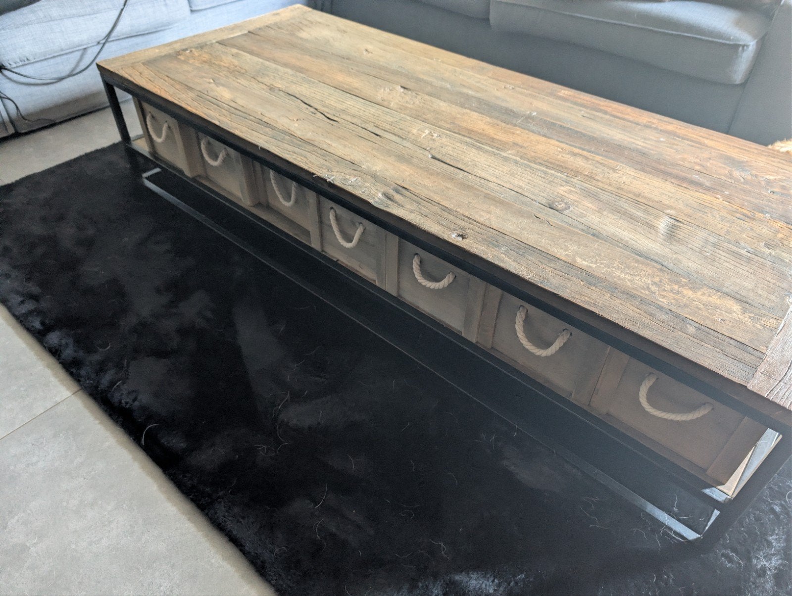Salontafel gerecycleerde olm met een zwarte stalen frame, Huis en Inrichting, Ophalen, Gebruikt, 50 tot 100 cm, 150 tot 200 cm