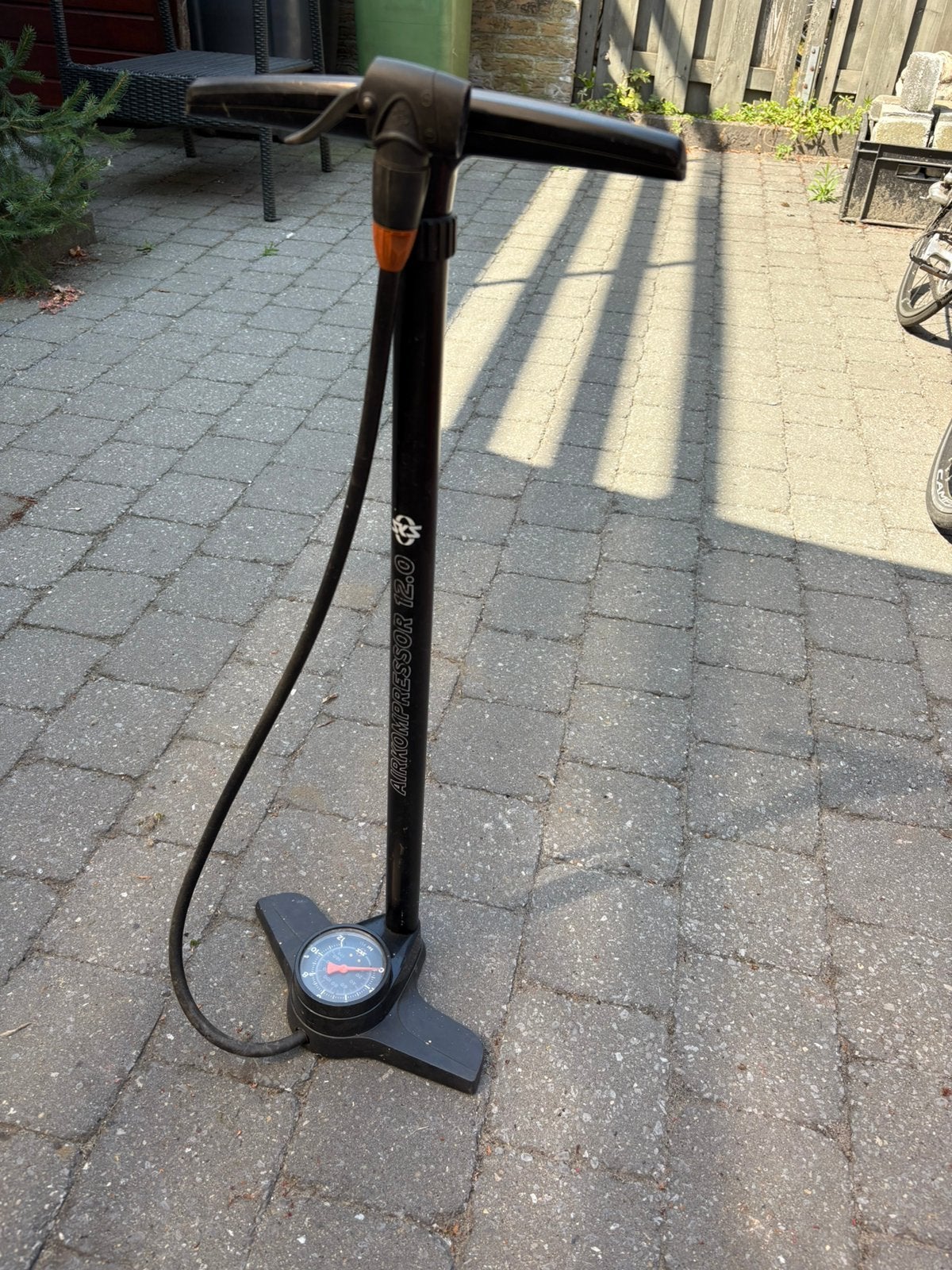 Fietspomp, Ophalen, Zo goed als nieuw