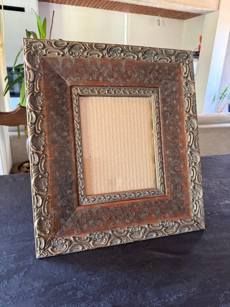 Foto kader met houten en bronzen versiering, barok stijl, Moins de 50 cm, Enlèvement, Utilisé, Bois