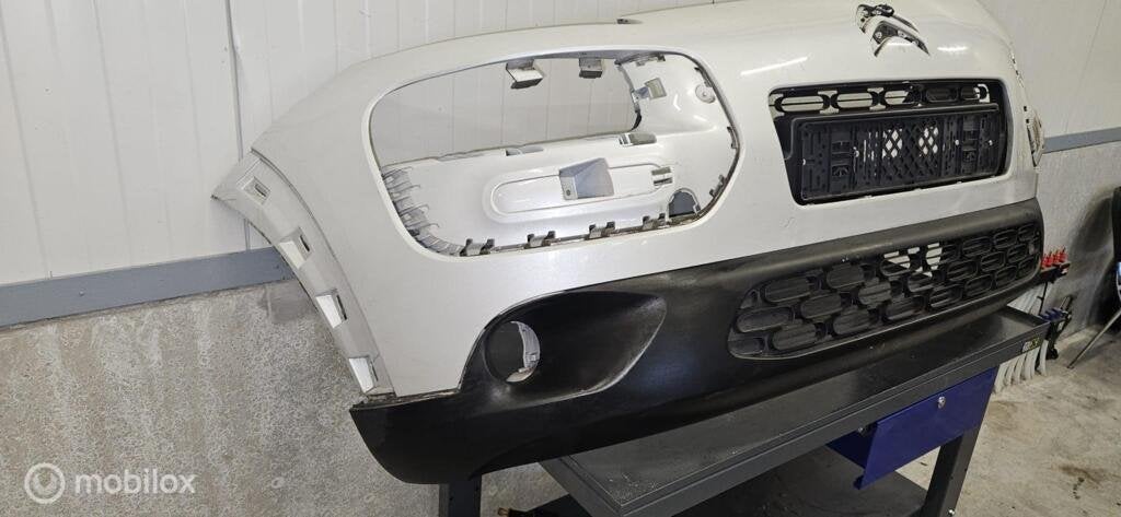 Voorbumper Citroen Cactus C4- 03825, Auto-onderdelen, Gebruikt, Voor, Ophalen of Verzenden, Bumper