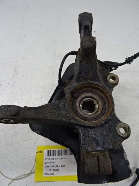 WIELNAAF LINKS VOOR Opel Corsa D (01-2006/12-2014), Gebruikt, Opel, Opel Automobile GmbH, Kontakt-opel@opel.com