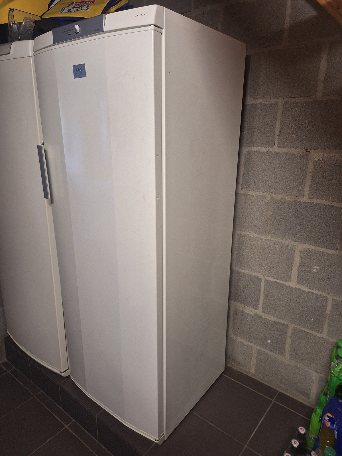 diepvrieskast wit 1,6 m hoog, Elektronische apparatuur, Vriezers en Diepvrieskisten, Gebruikt, 140 tot 160 cm, Ophalen, Vrieskast