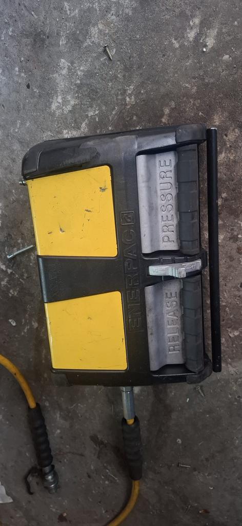 Enerpac xa11, Ophalen, Zo goed als nieuw
