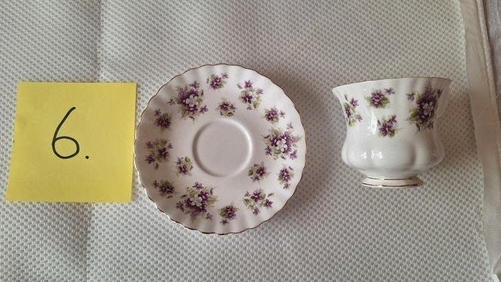 Royal Albert kop en schotel 11 sets, Antiek en Kunst, Ophalen of Verzenden