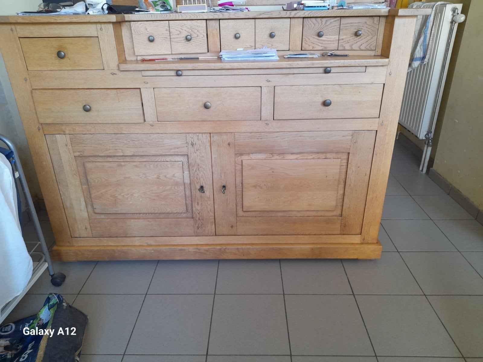 Meuble en bon etat. 2 portes et 7 tiroirs, Enlèvement