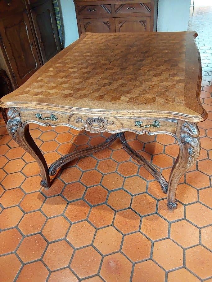 Table marquetée en chêne style Louis XV( de 1m30 à 2m90), Enlèvement