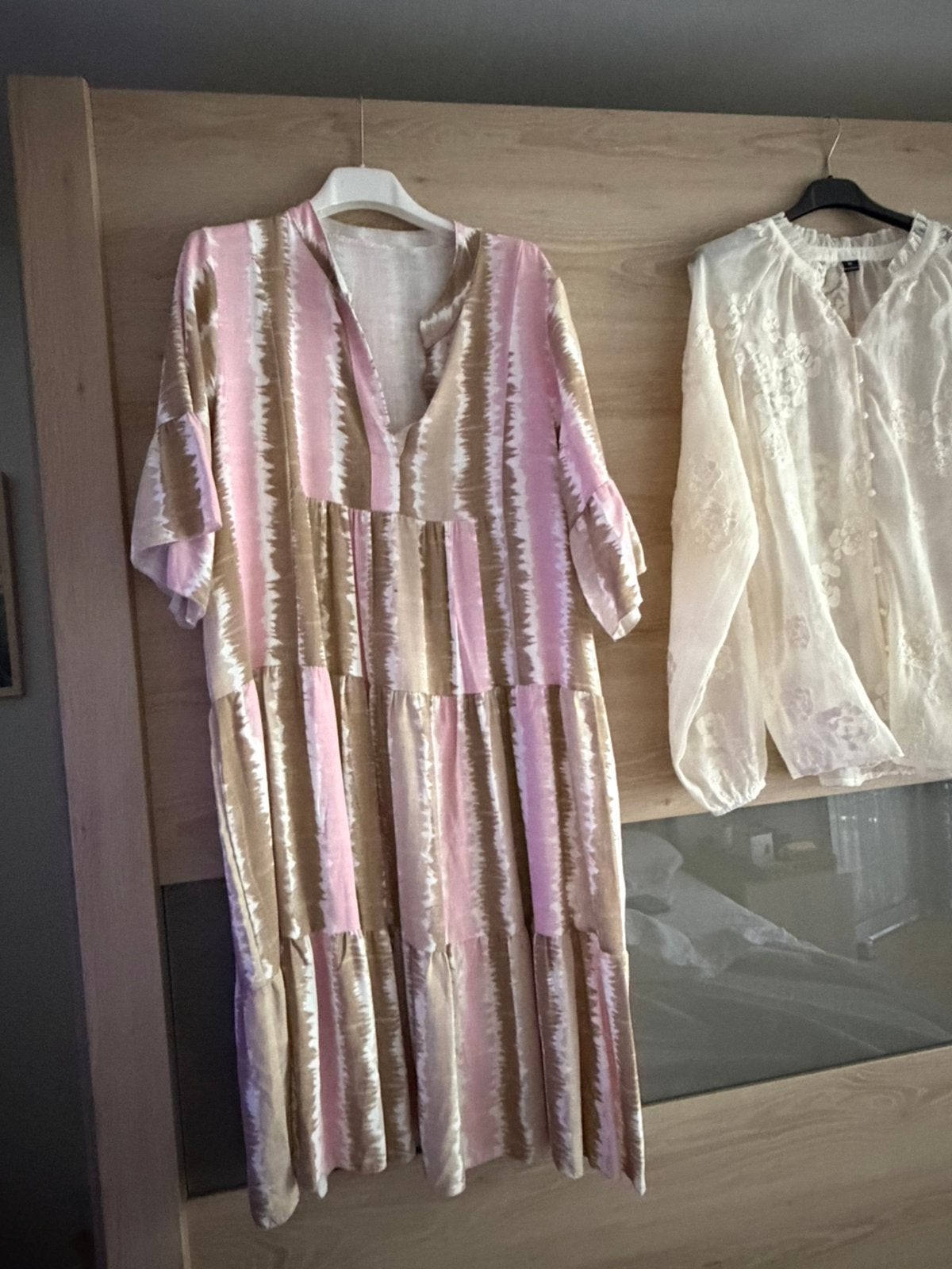 Nouvelle robe, Enlèvement ou Envoi, Comme neuf, Taille 42/44 (L)