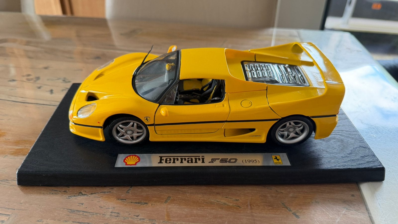 Model auto Ferrari F50 (1995), Hobby en Vrije tijd, Modelauto's | 1:24, Ophalen, Zo goed als nieuw, Auto