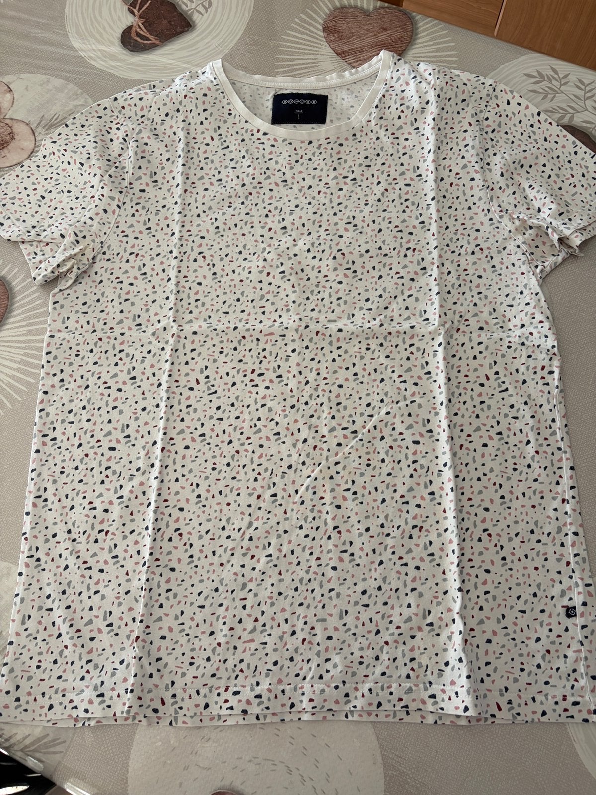 T-shirt homme Bonobo imprimé terrazzo - Taille L, Vêtements | Hommes, T-shirts, Enlèvement ou Envoi, Comme neuf