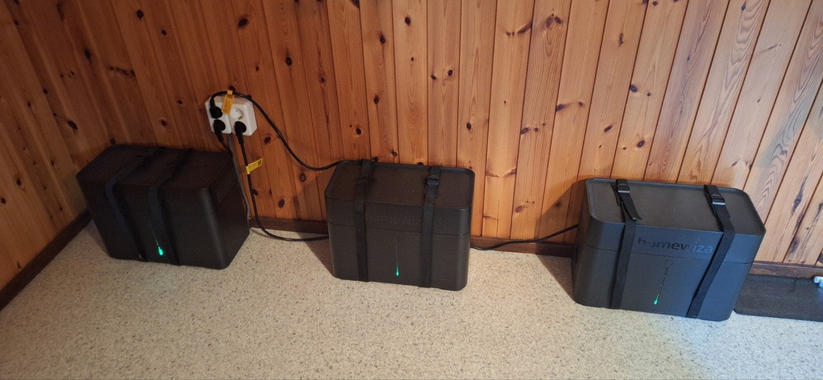 Gratis opslag van je zonnepanelen, Ophalen, Zo goed als nieuw, Overige typen