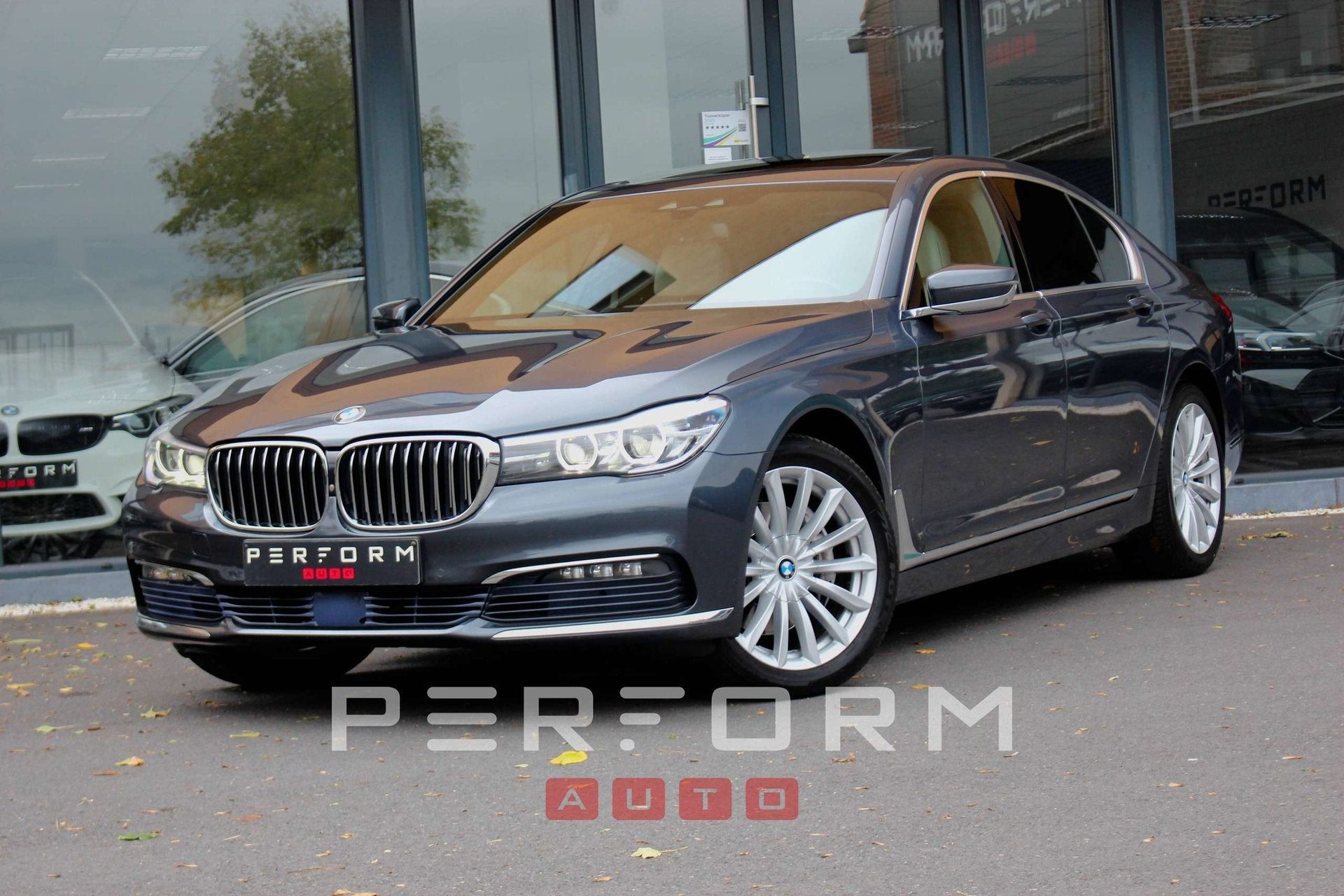 BMW 740 d xDRIVE*320PK*HEAD-UP*SOFT-CLOSE*TREKHAAK*MARGE, Autos, Entreprise, Entretenue par le concessionnaire, 6 cylindres, Automatique