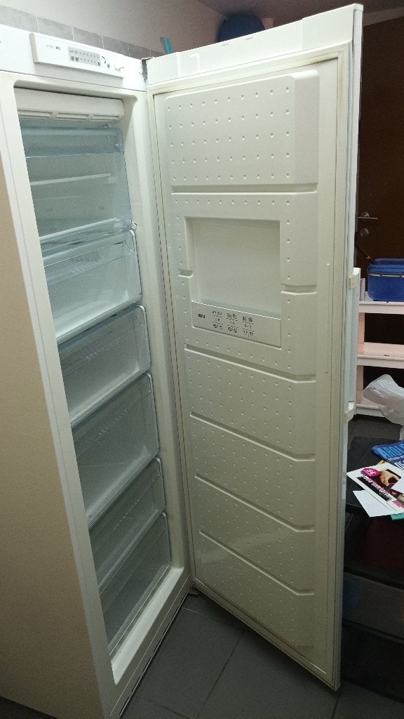 Congélateur armoire BOSCH no frost excellent état, Congélateur, 160 cm ou plus, Comme neuf, Enlèvement