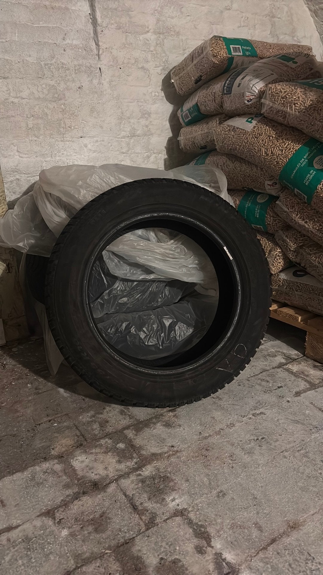 Pneu Hiver Pirelli 205/55R16, Auto-onderdelen, Ophalen, Gebruikt, 16 inch, Band(en)