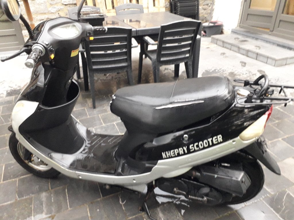 Scoter, Autres marques, Enlèvement, Utilisé, Essence