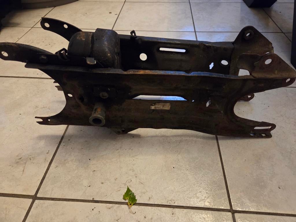 Bras oscillant, Ophalen of Verzenden, Honda