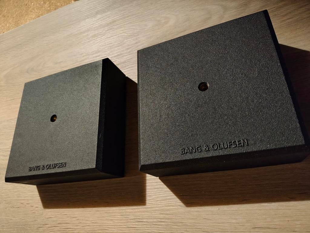 Bang & Olufsen Beolab 8000