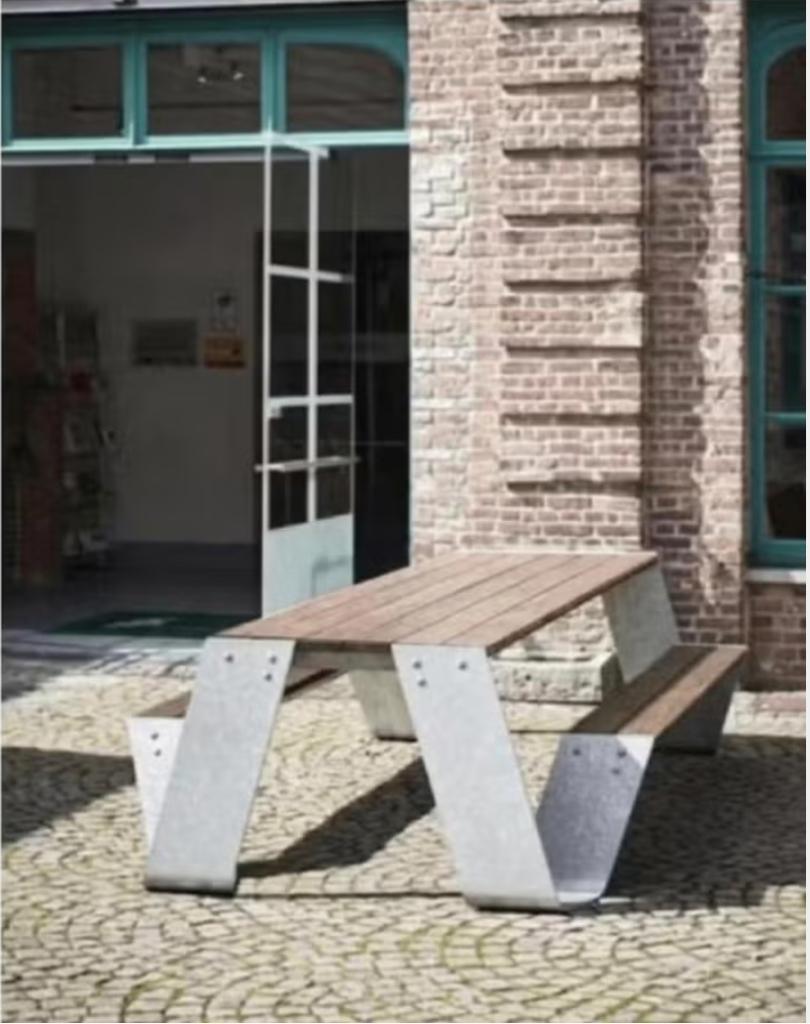 Extremis Hopper Picknicktafel (240 cm), Enlèvement, Utilisé, Acier