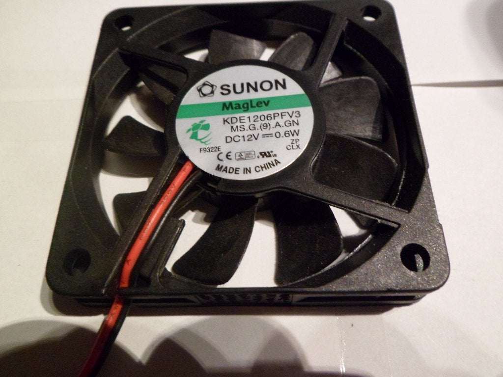 SUNON MagLev Koelventilator–KDE1206PFV3, DC12V/0.6W (60mm), Informatique & Logiciels, Refroidisseurs d'ordinateur, Enlèvement ou Envoi